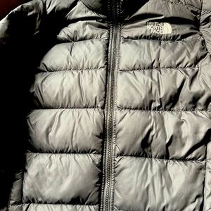 Boys The Northface puffer jacket size L (14-16)